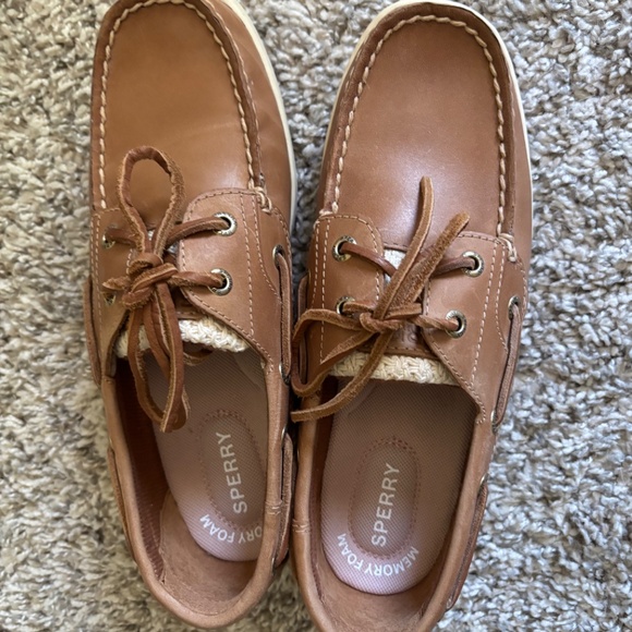 Sperry Boat Shoes - Picture 3 of 3